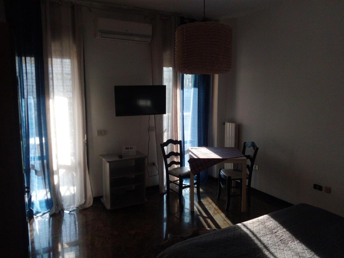 Executive Center Rooms Бари Номер фото